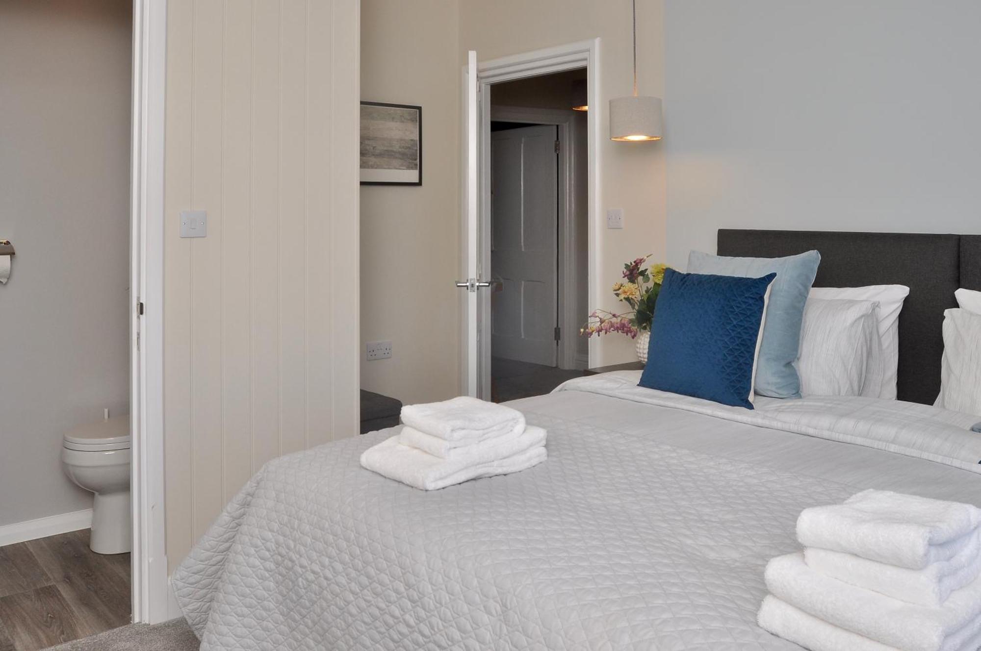 Bridge Street Apartments. Boutique Style Luxury, In The Heart Of Taunton. חדר תמונה